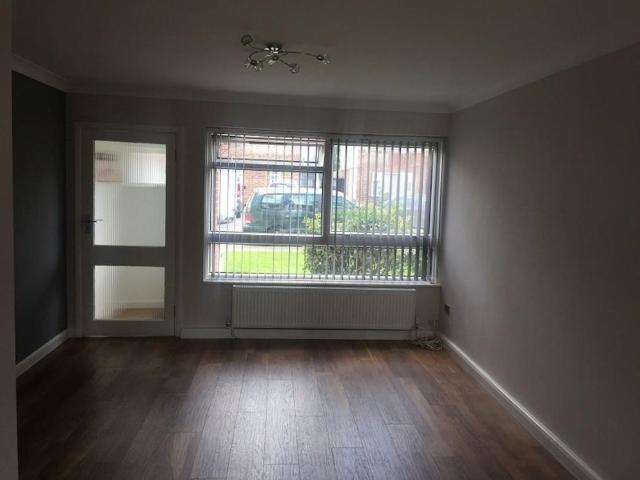 Apartment for rent in Little Heath, Goodmayes