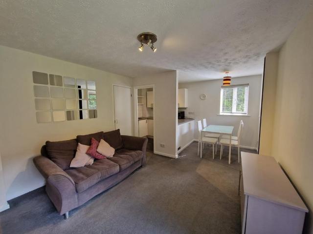 Flat for rent in Haddon, East Midlands