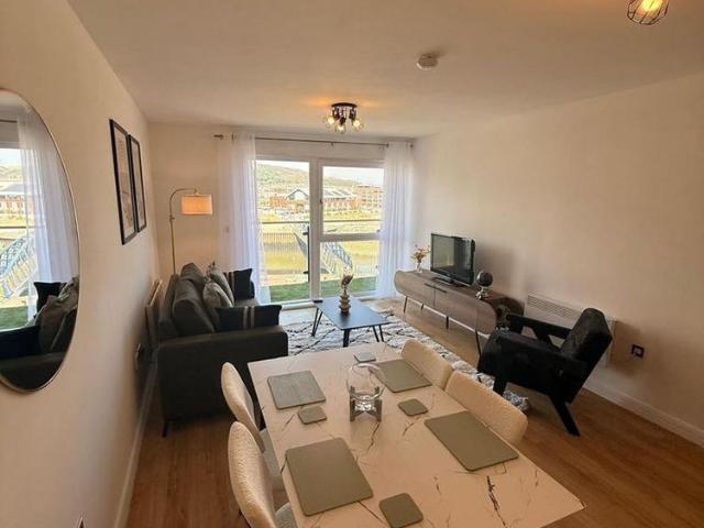 Apartment for rent in Limekilnburn, Green Quarter