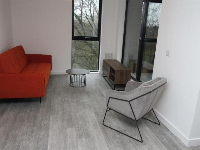 Flat for rent in Old Trafford, Trafford Park