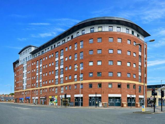 Flat for rent in The Haulgh, Lee Bank