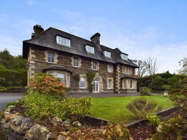 Flat for rent in Windermere