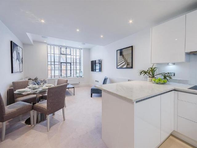 Apartment for rent in London Borough of Hammersmith and Fulham, Greater London