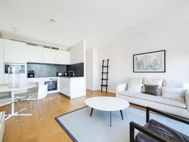 Flat for rent in Greater London