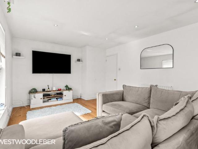 Apartment for rent in Kings Hill, Colliers End