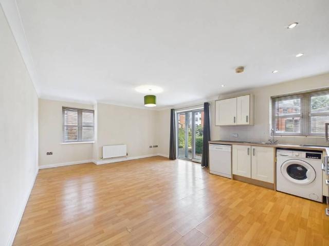 Apartment for rent in Fordham Heath, Essex