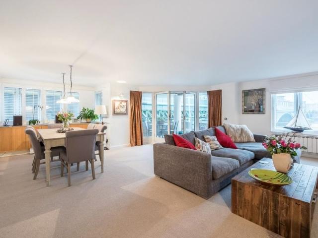 Apartment for rent in Battersea, Isle Of Man