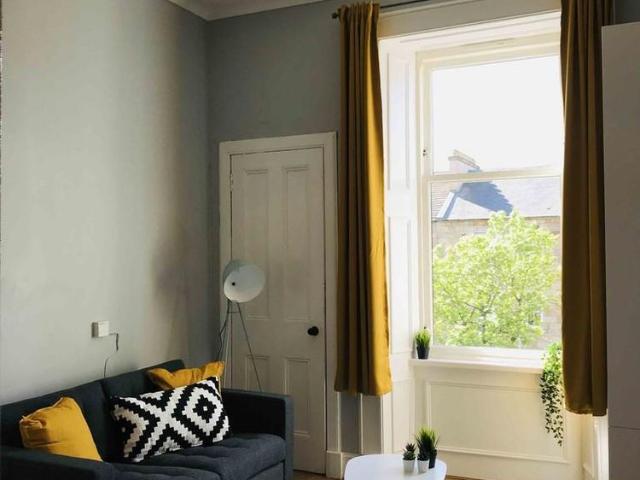 Apartment for rent in Crosshill, Scotland