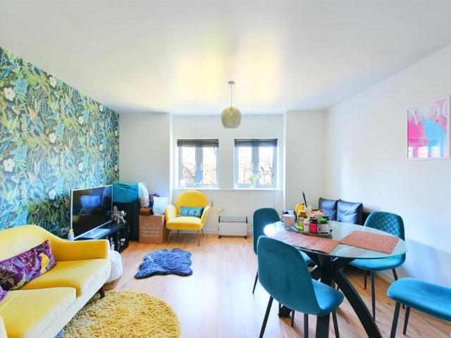 Apartment for rent in High Field, Isle Of Man