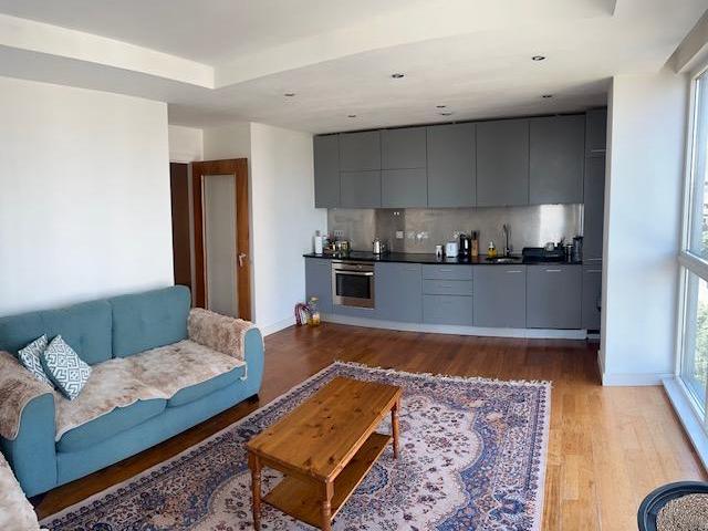 Flat for rent in Falcon Lodge, Wales