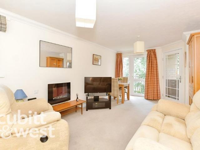 Apartment for rent in Spring Vale, Hampshire