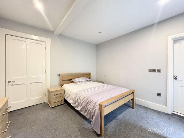 Apartment for rent in Wellswood, Torquay