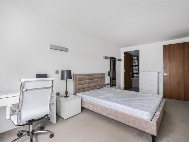 Apartment for rent in East Marylebone, Cat Hill