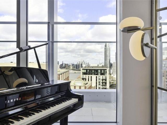 Apartment for rent in Nine Elms, Greater London