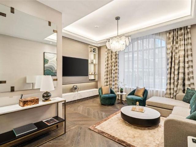 Apartment for rent in Mayfair, Greater London