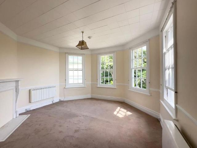 Apartment for rent in Marazion