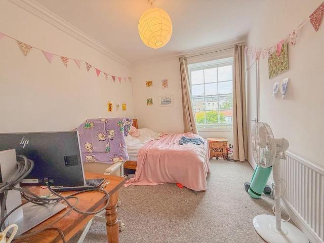 Apartment for rent in Spike Island, Feckenham