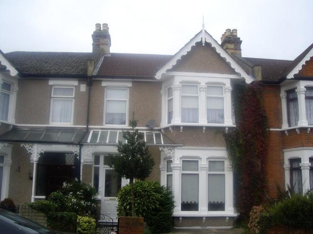 Flat for rent in Seven Kings, Greater London