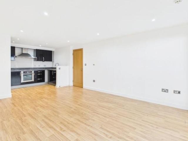 Apartment for rent in Camberley, Surrey Heath