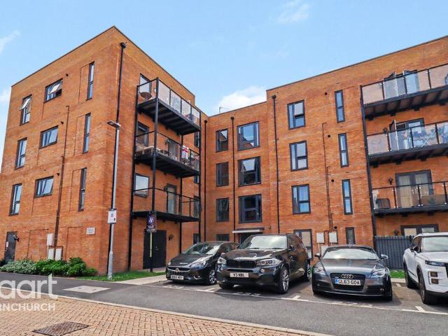 Flat for rent in South Hornchurch, Greater London