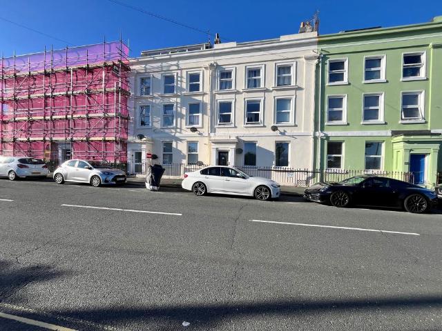 Flat for rent in Stonehouse, Plymouth