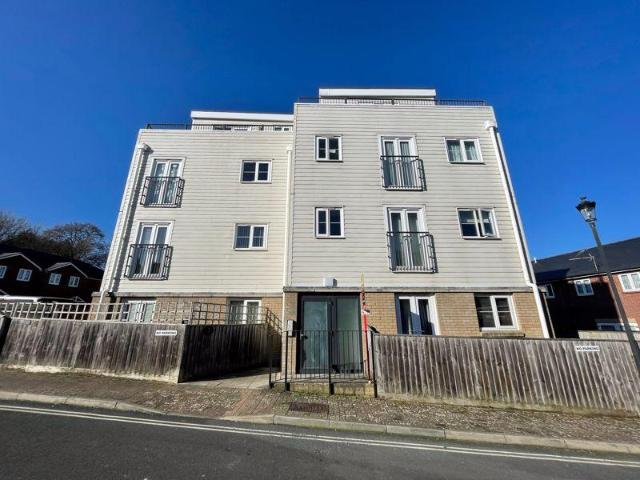 Flat for rent in Shanklin, Lower Hyde