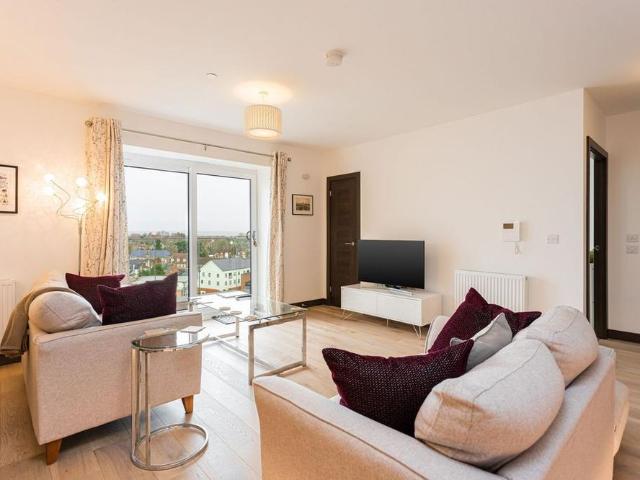 Apartment for rent in Perryfields, West Sussex
