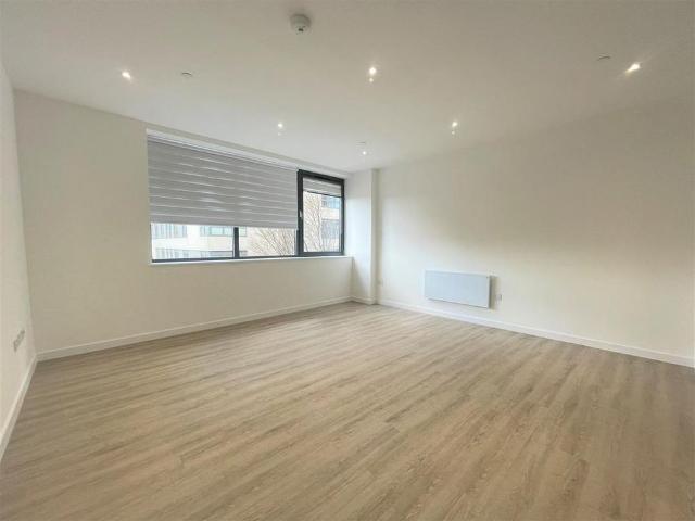 Apartment for rent in Riverdene, Priest Down