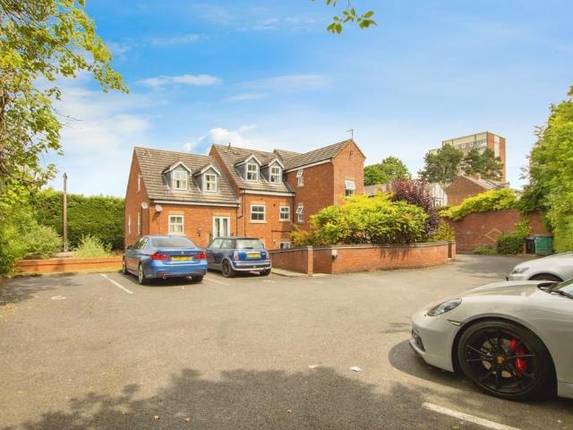 Flat for rent in Sutton Coldfield, Isle Of Man