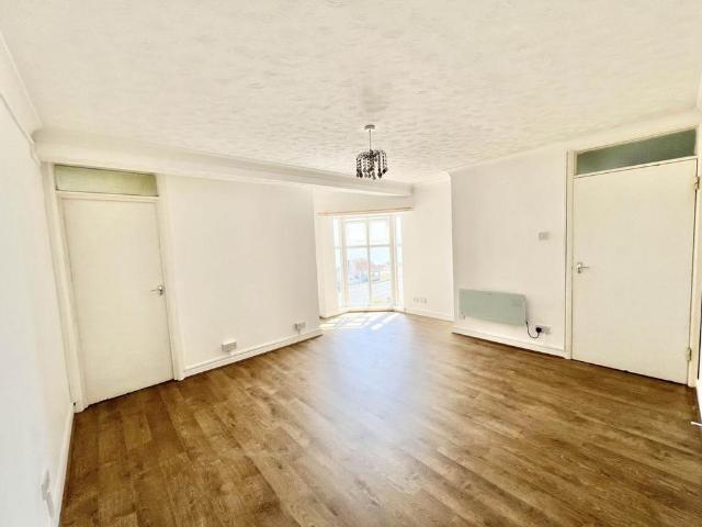 Apartment for rent in Oulton, West Yorkshire