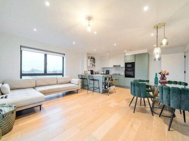 Flat for rent in North Watford, Hertfordshire