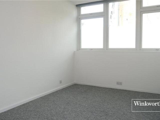 Apartment for rent in East Barnet, Isle Of Man
