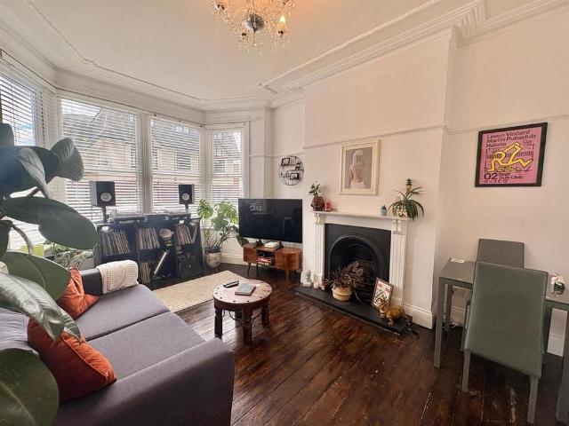 Apartment for rent in Alton Barnes, Essex