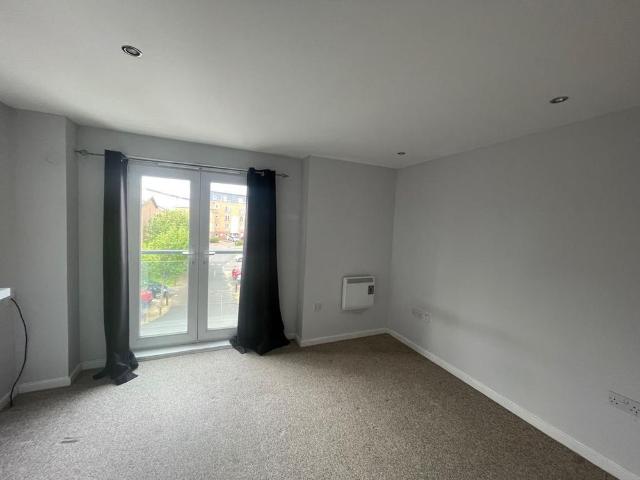 Apartment for rent in Seaside, Llanelli