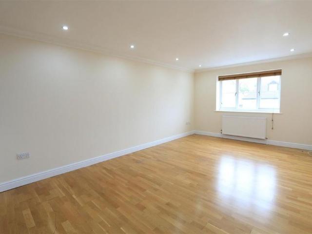 Apartment for rent in Blendon, Greater London