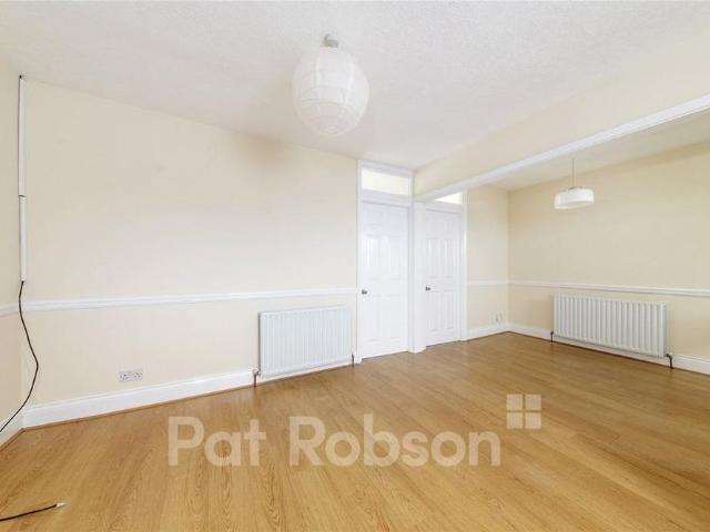 Apartment for rent in Cradlewell, Newcastle upon Tyne