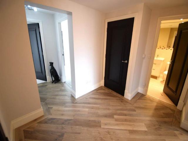 Apartment for rent in Hough Green, Two Mills