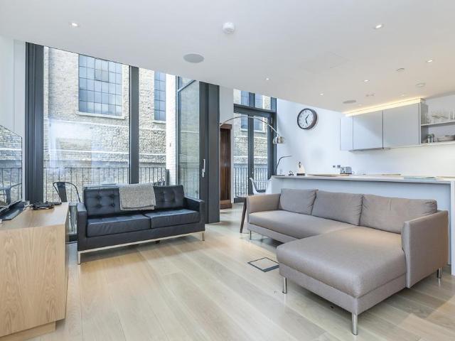 Flat for rent in The Borough, Greater London