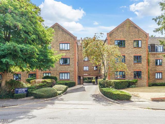 Flat for rent in Carshalton Beeches, Greater London