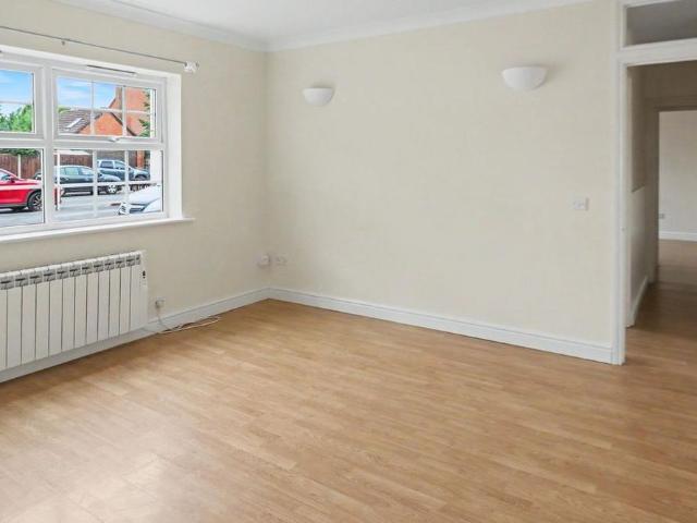 Apartment for rent in Fishers Green, Stevenage