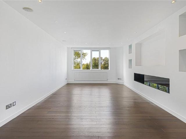 Apartment for rent in St. John's Wood, Isle Of Man