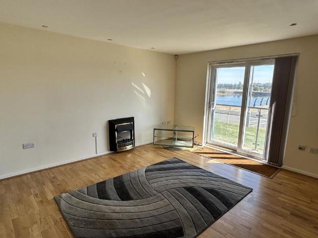 Apartment for rent in Seaside, Llanelli