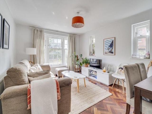 Apartment for rent in Crouch End, Greater London