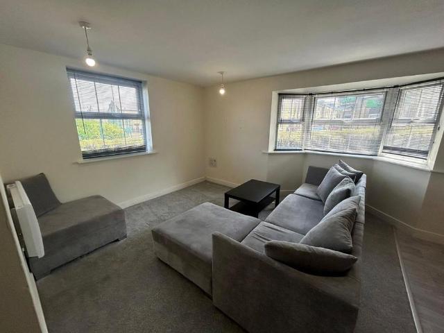Apartment for rent in Fountainhead, West Yorkshire