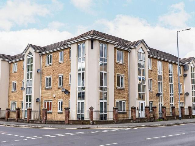 Flat for rent in Hulme, Georgia