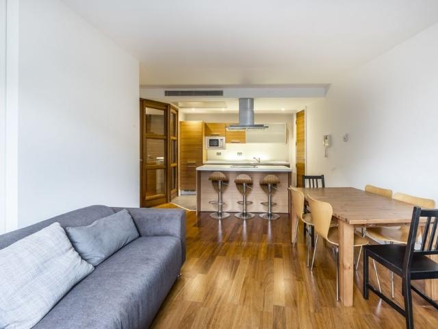 Apartment for rent in Paddington, Isle Of Man