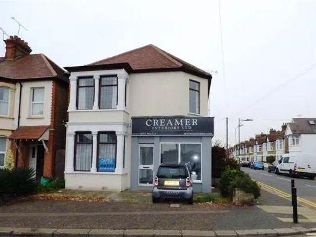 Flat for rent in Alton Barnes, Essex