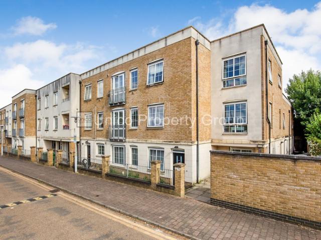 Apartment for rent in Old Ford, Mile End