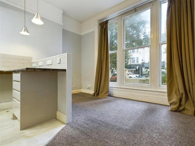 Apartment for rent in Aldrington