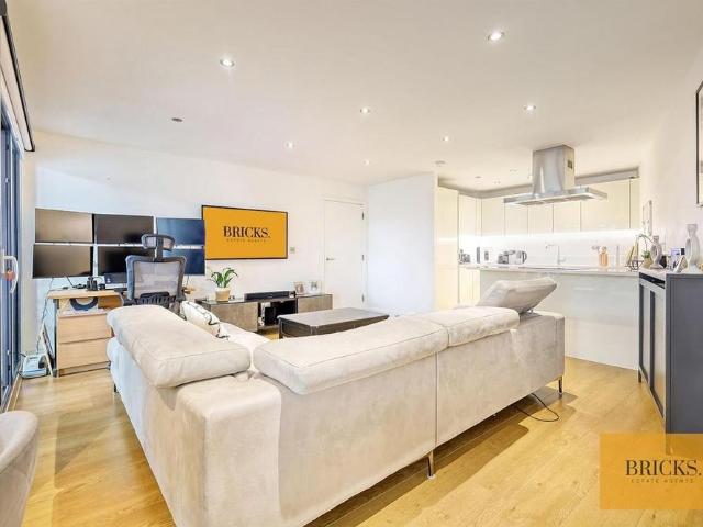 Apartment for rent in Loughton, Epping Forest